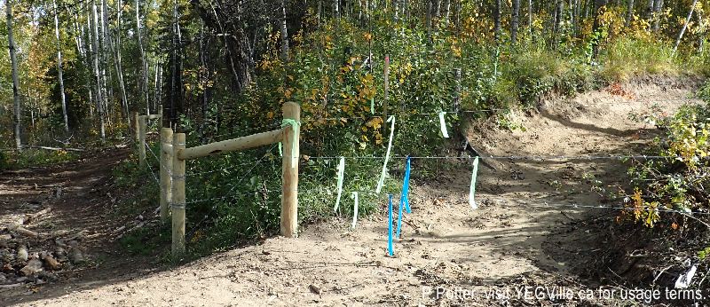 Newly strung boundary fence across an ATV track exiting at the NW corner; locals would previously cross the railway track from this egress, 2024-09-28, Bilby NA, P. Potter.