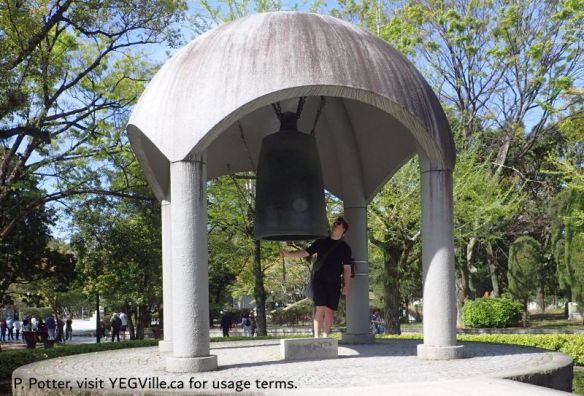 The Bell of Peace in Hiroshima Peace Memorial Park, created in 1964 and commissioned by the Hiroshima Atomic Bomb Victims’ Association, Hiroshima environ, 2026-04-11, P. Potter.