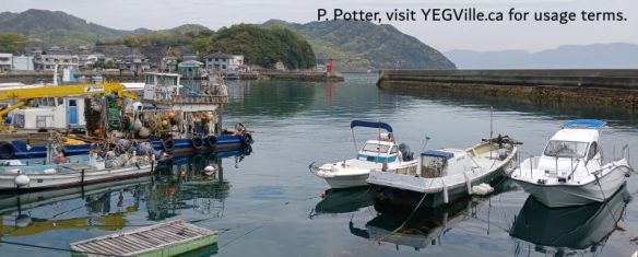 Boats within the breakwater, 2026-04-13, Coastal Drive from Kure, P. Potter.